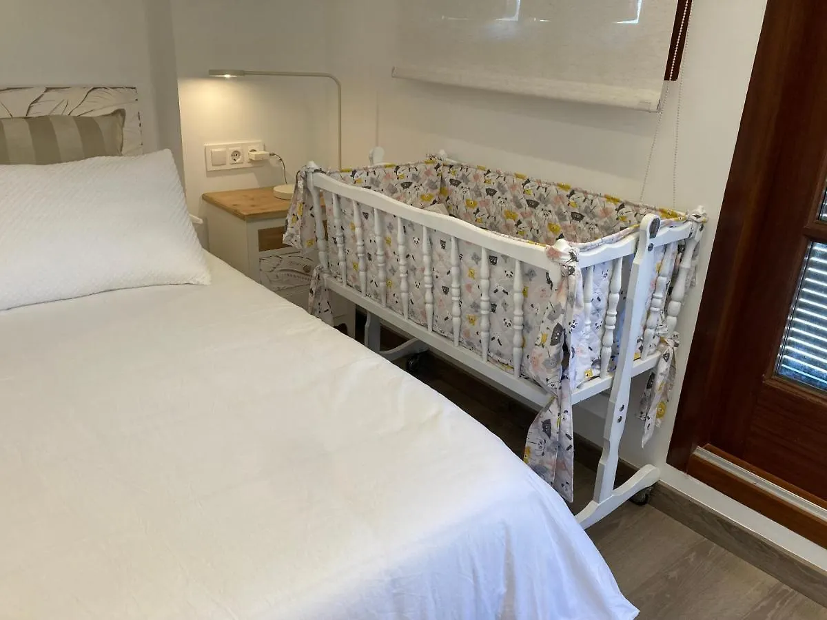 Apartamento Centrico Con Wifi Y Climatizado De 1 Habitacion Y Sofa-Cama Para 3 Personas Santa Coloma De Farners 0*,  Spain